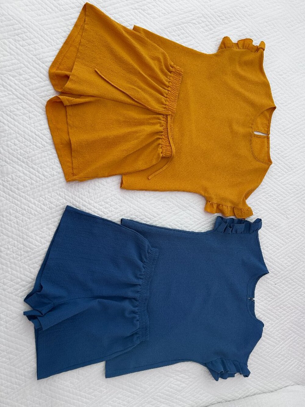 Women's Textured Ruffle 2-Piece Top Shorts Sets (Mustard & Steel Blue) - SMALL